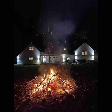 Bear Cottage, Tyn Y Cwm Eglwys-Fach Exterior foto